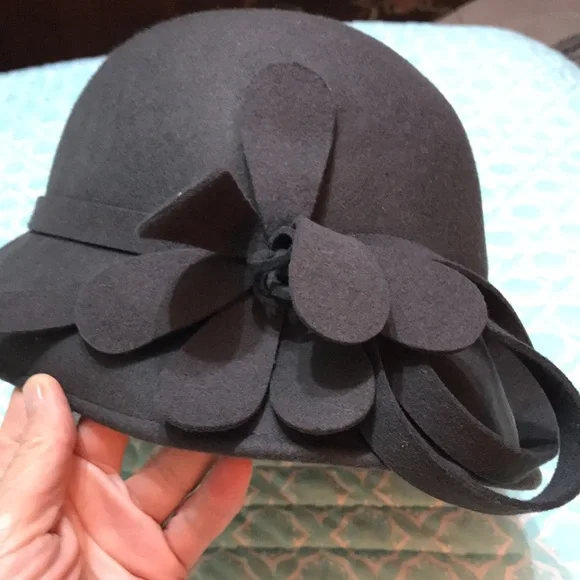 Wool felt bucket hat - Picture 7 of 7